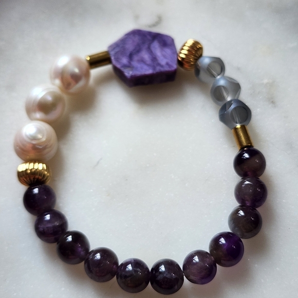 Amatist  and Gold Beaded Bracelet - Picture 7 of 8